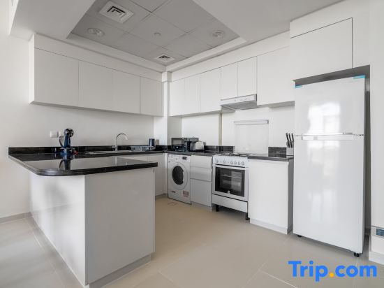 Exquisite 1-Bedroom With City Views!