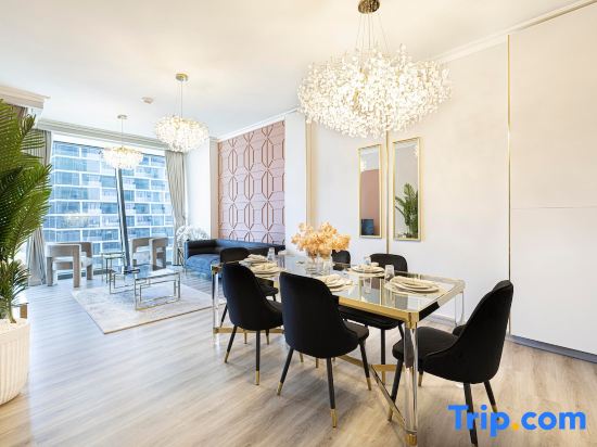 Magnificent | 2 BR | Stunning Burj Khalifa View