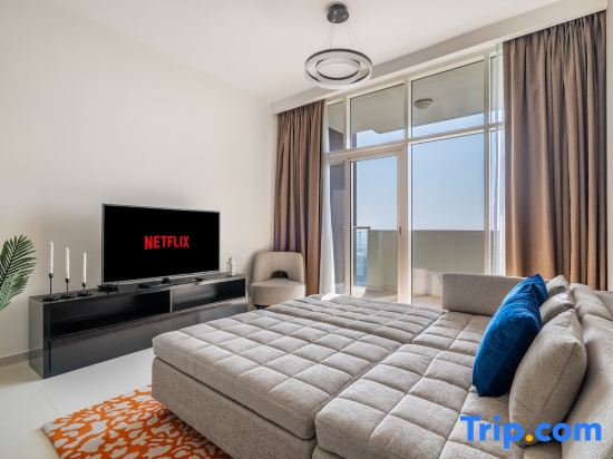Exquisite 1-Bedroom With City Views!
