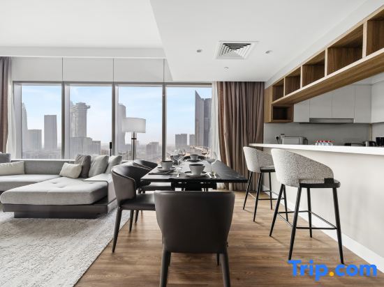 Luxury 2BR Walk-In Closet + Full Burj Khalifa View