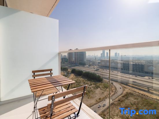 Exquisite 1-Bedroom With City Views!