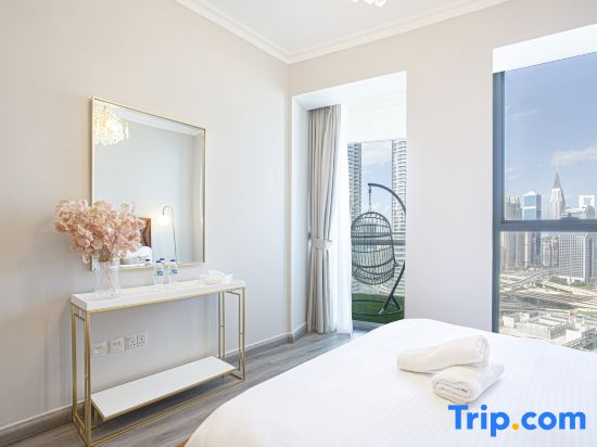 Magnificent | 2 BR | Skyline View