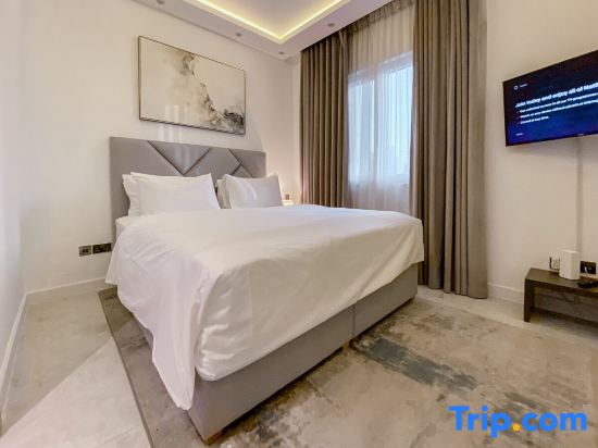Live the Burj Lifestyle in Timeless OldTown by SBH
