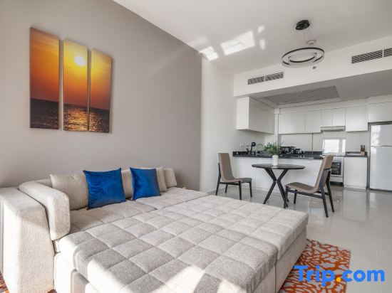 Exquisite 1-Bedroom With City Views!