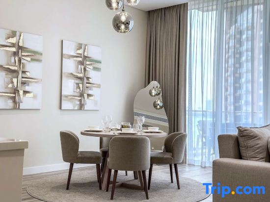 Luxury 1BR Suite with Direct Burj Al Arab View
