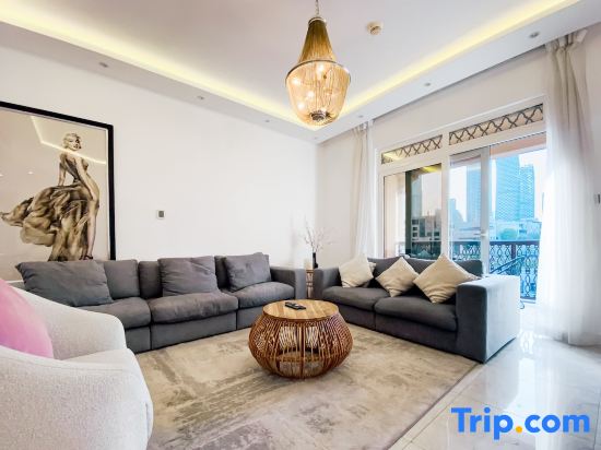 Live the Burj Lifestyle in Timeless OldTown by SBH