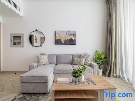 Modern 1-Bedroom Oasis in the Heart of JVC