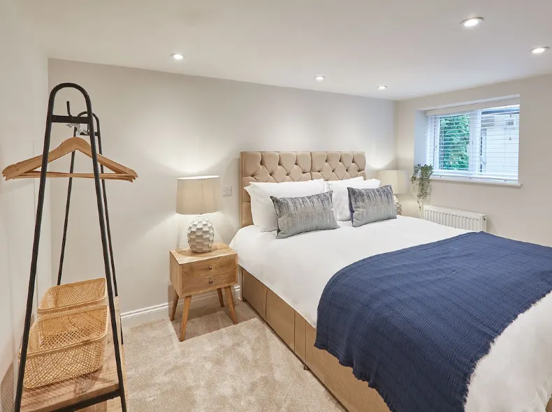 Host & Stay | Staffordshire Hideaway