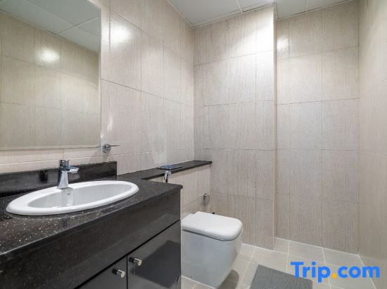 Exquisite 1-Bedroom With City Views!