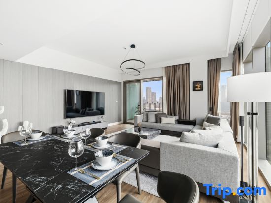 Luxury 2BR Walk-In Closet + Full Burj Khalifa View