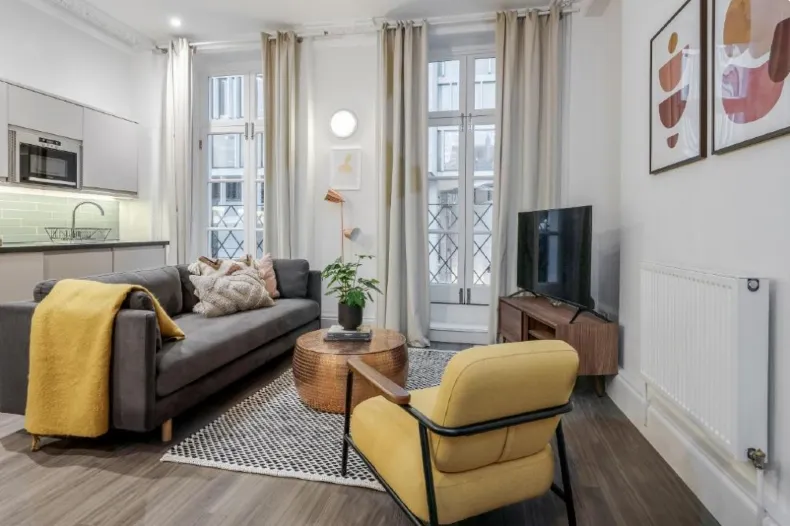 Kula London - Victoria