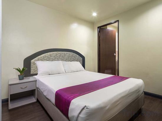 V Hotel Room Type - Standard Queen Room Without Window-(No View) Non Smoking V Hotel Room Type - Standard Queen Room Without Window-(No View) Non Smoking