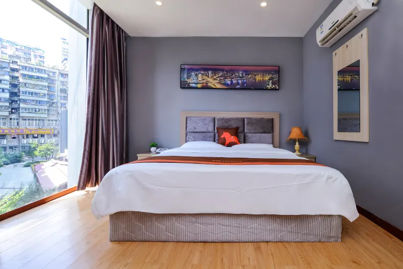 Junyi Chain Hotel (Chongqing Nanping Wanda Plaza)