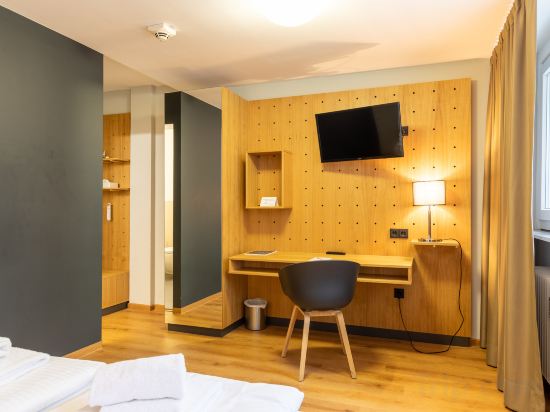 mk hotel frankfurt Room Type - French Room