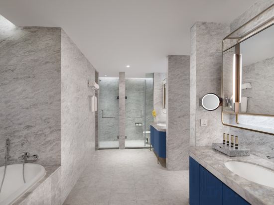Ascott Raffles City Chongqing - Tap to explore photos