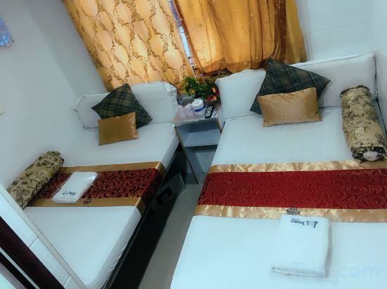 Strawberry Guest House Room Type - Standard Twin Room