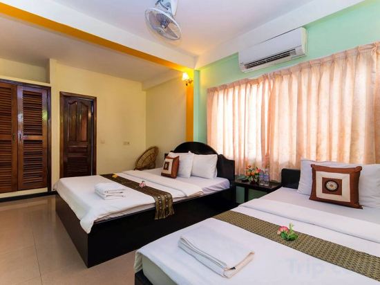 Happy Zone Hostel Room Type - Standard Family Room
