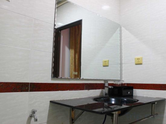 Others 3, Fengshun Hostel, Shaoguan