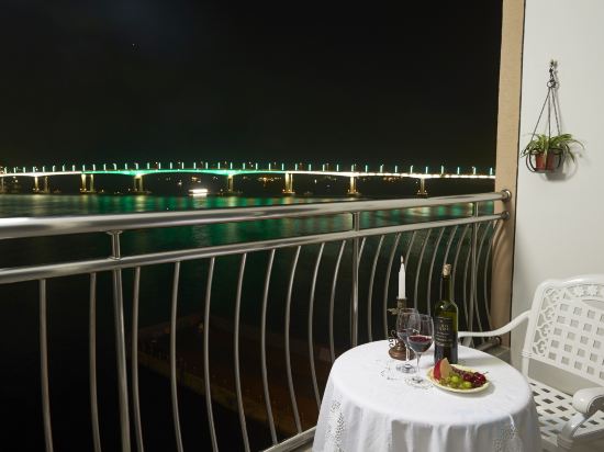 Busan Beach Hotel Busan Songdo - Tap to explore photos