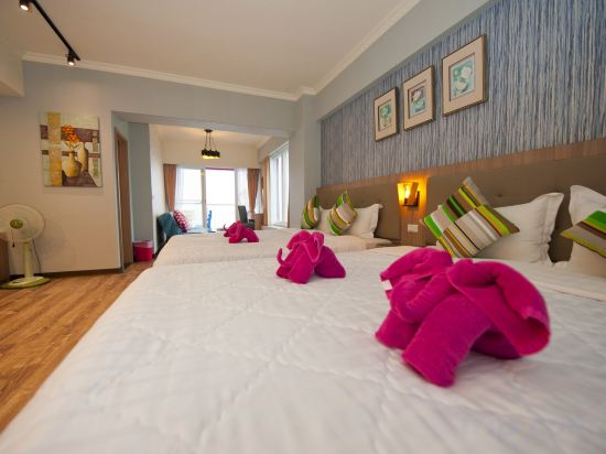 Pin Ciao Hotel Room Type - Deluxe Quadruple Room With Balcony And Sea View