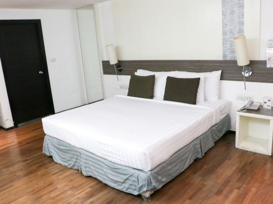 The Mini R Ratchada  Room Type - Deluxe King Room