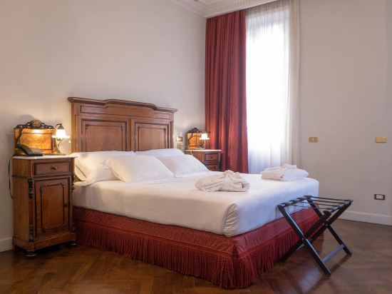 Hotel Locarno - Tap to explore photos