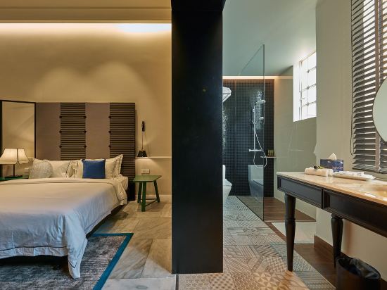 The Edison George Town Room Type - Deluxe Room
