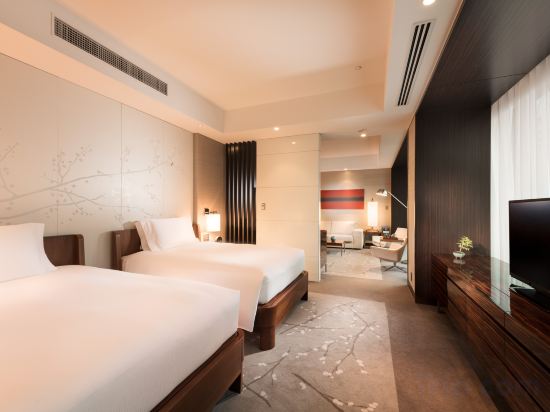 Conrad Tokyo Room Type - Corner Twin Suite with City View