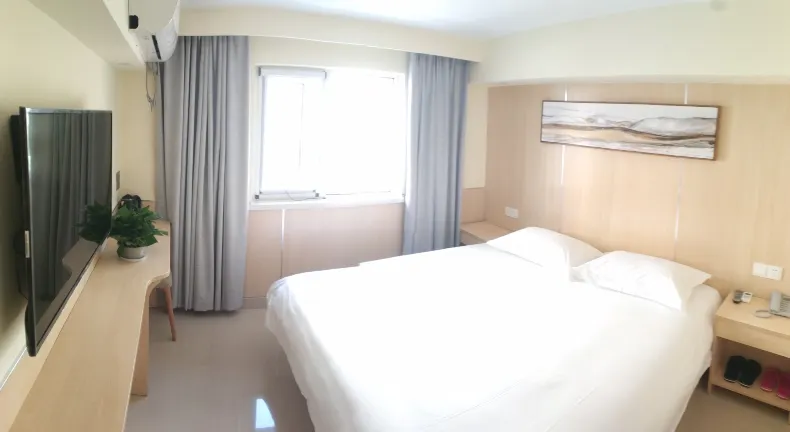 이바이 체인 호텔 (란저우 제팡먼 란저우 대학 제2병원)