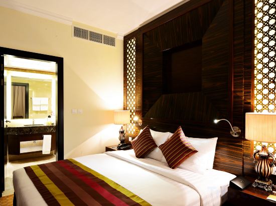 Landmark Premier Deira Room Type - Executive Suite Landmark Premier Deira Room Type - Executive Suite
