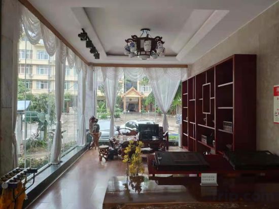 Others 5, Mengla Yilai Hotel, Xishuangbanna Dai
