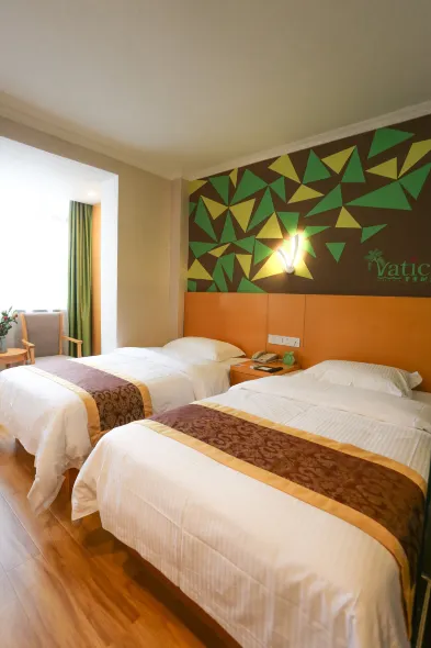 Green   skin  Hotel (Anyi Outpatient Department Store, Sanxiaokou, Lujiang Road, Hefei)