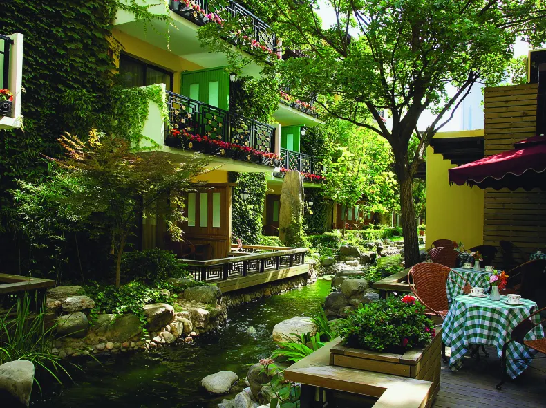 Jianguo Hotel