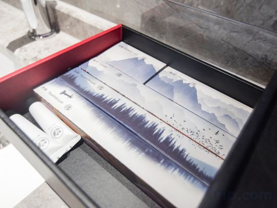Others 5, Ease Hotel · Yi (Xi’an Bell and Drum Tower Xiaozhai Datang Everbright City), Xi'an