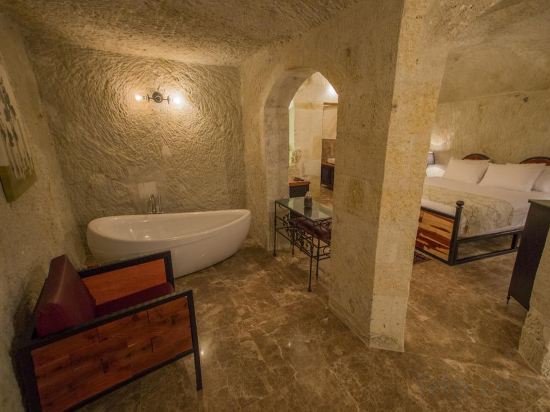 Agarta Cave Hotel Room Type - Superior Cave Suite 