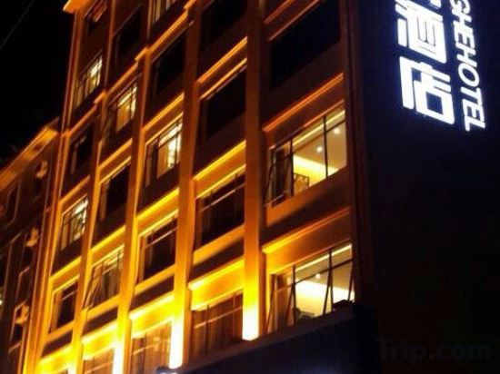 Others 5, Banghe Hotel, Dehong Dai and Jingpo