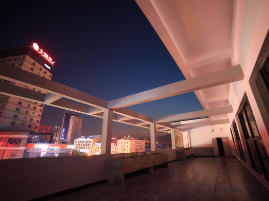 Others 3, Wo Yu San Sheng Hotel, Qianxinan Buyei and Miao