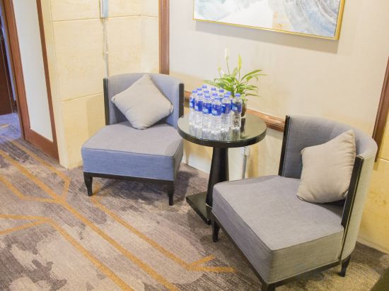 Others 4, Luoyang Friendship Hotel (Peony Square Metro Station), Luoyang