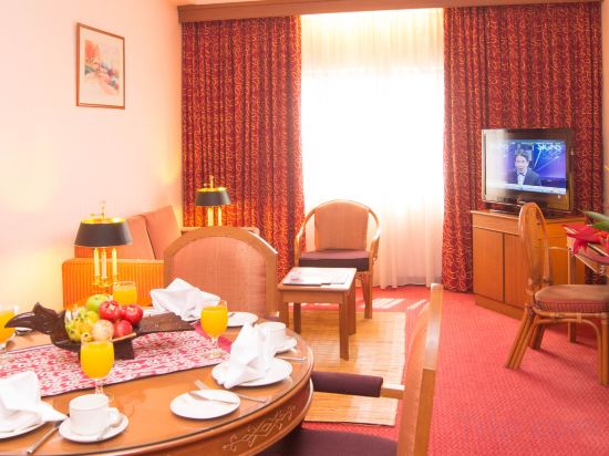 Hotel Grand Continental Kuching - Tap to explore photos