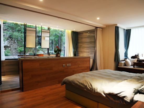 Shengshui Lianting Hostel Room Type - Qingchen Cool Summer | Cozy Mountain King Room (View Bathtub)