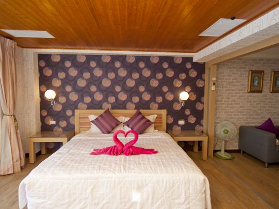 Pin Ciao Hotel Room Type - Deluxe Double Room with Balcony And Sea View Pin Ciao Hotel Room Type - Deluxe Double Room with Balcony And Sea View