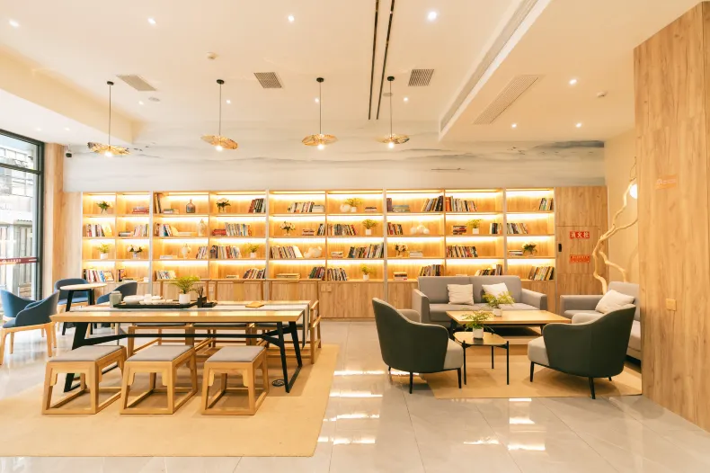 Infully Hotel (Chengdu Chunxi Road Tianfu Square)