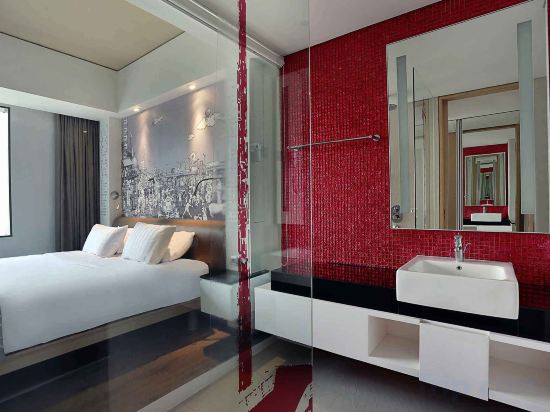 Mercure Jakarta Simatupang Room Type - Standard King Room