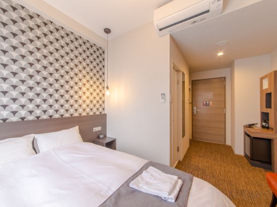 Hotel M’s Plus Shijo - Omiya Room Type - Double Room