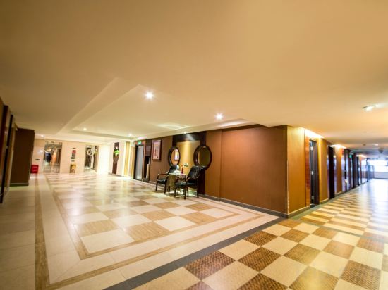 Others 2, Serengeti Hotel, Haikou