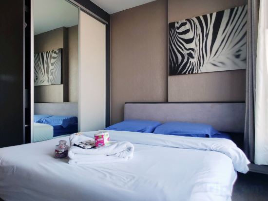Many Holiday The Base Condo Room Type - Apartment with Sea View