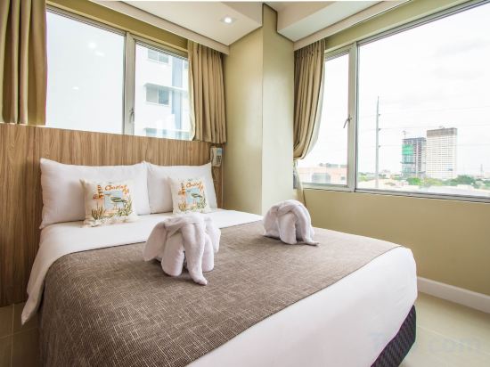 Alicia Apartelle Room Type - Deluxe Double Studio
