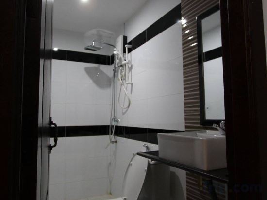 New Season Riverside Hotel Room Type - Standard Double - Without window