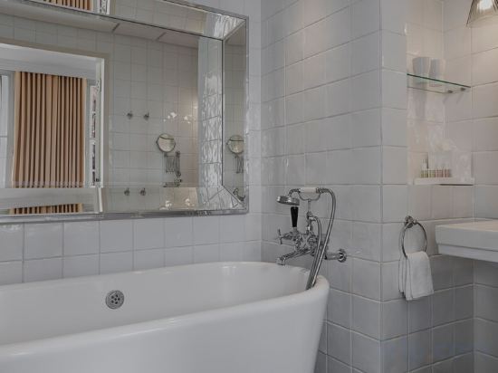 Great Northern Hotel, a Tribute Portfolio Hotel, London - Tap to explore photos