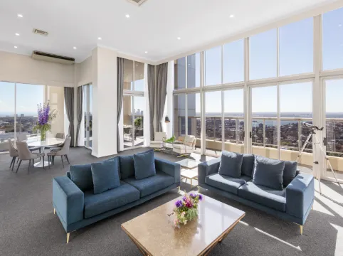 Meriton Suites Bondi Junction